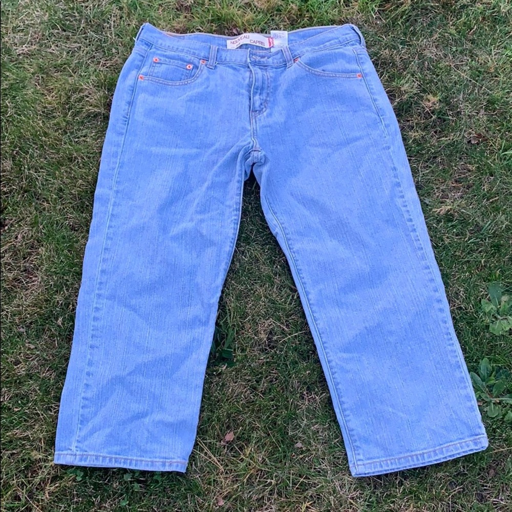 Levi Nouveau Capri Women’s Light-wash Jeans